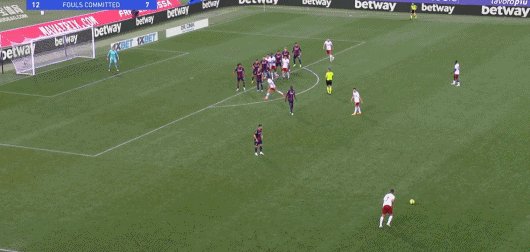 1684107379169007655.gif 头球.gif