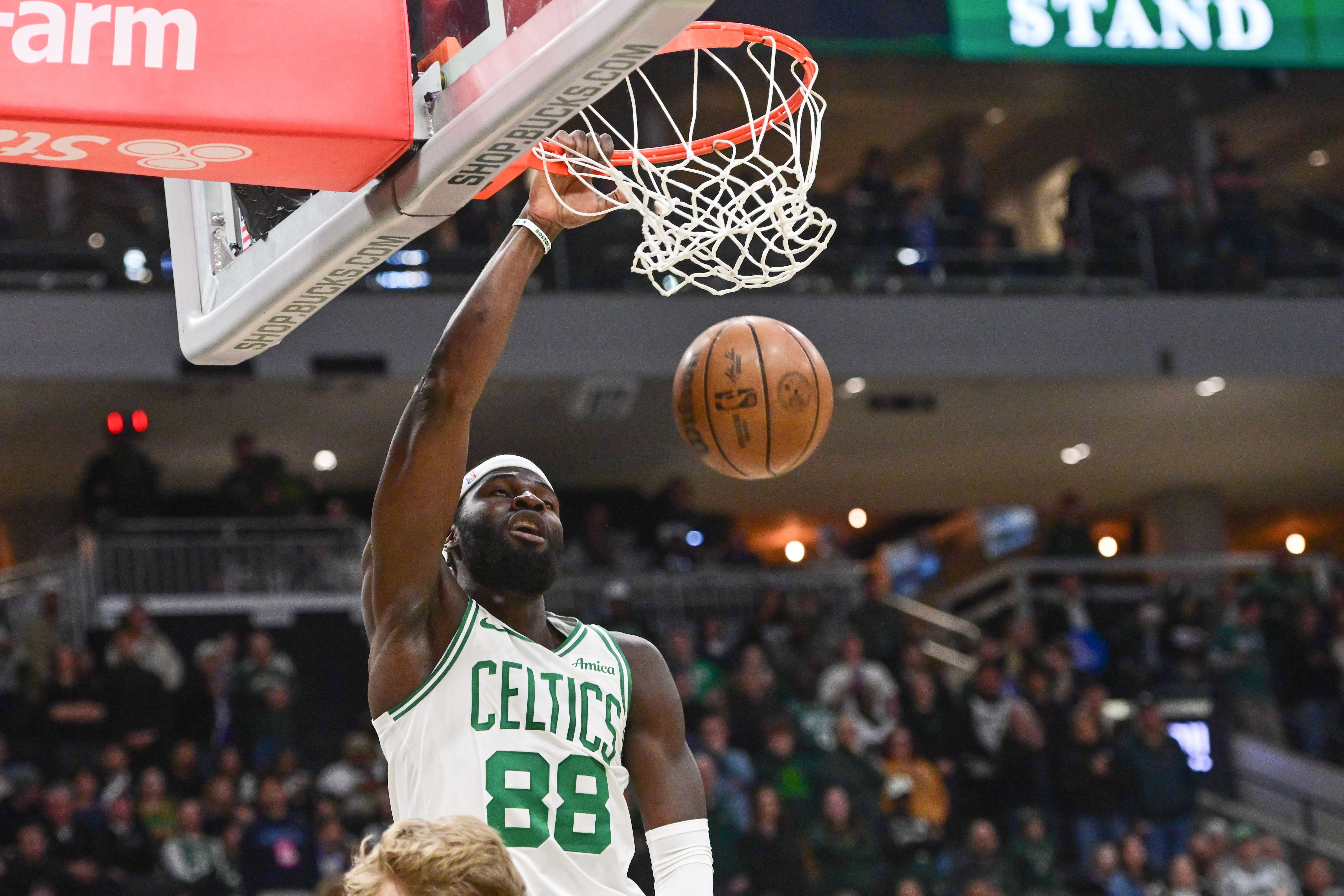 九游官网入口-杰伦·布朗：奎塔一直在进步 他配得上被列入最快进步球员候选